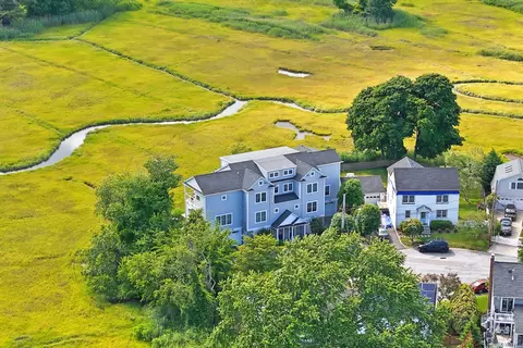 122 Welch Ter, Fairfield, CT 06824