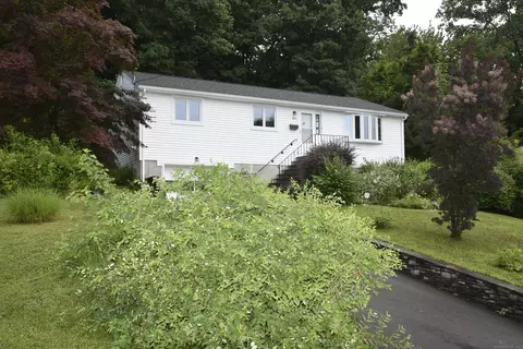 103 Varmor Dr, New Britain, CT 06053
