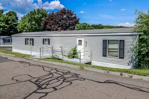 85 Thunderbird Dr, Naugatuck, CT 06770