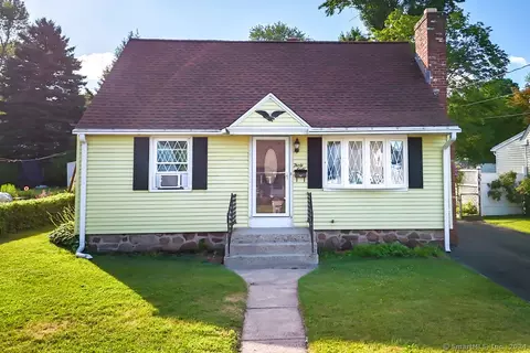 38 Collins Rd, Bristol, CT 06010