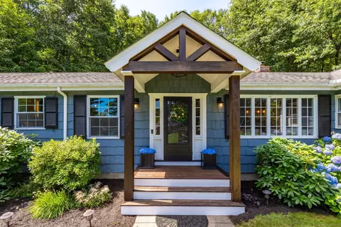 12 Pond Rd, Canton, CT 06019