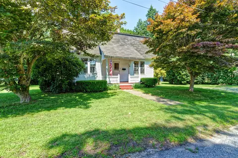 94 Fairview St, Windham, CT 06226