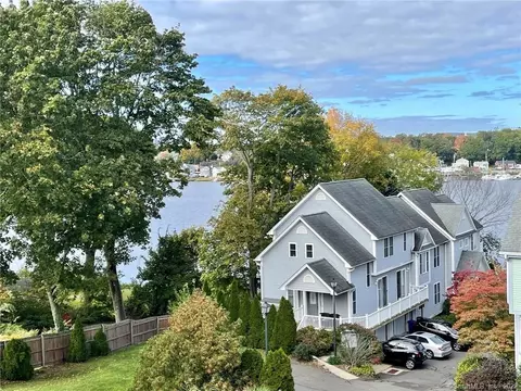 858 Quinnipiac Ave #3, New Haven, CT 06513