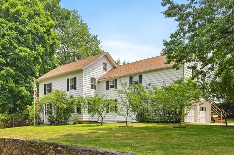 250 Strawberry Hill Ave, Norwalk, CT 06851