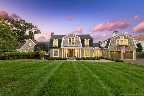184 S Gate Ln, Fairfield, CT 06890