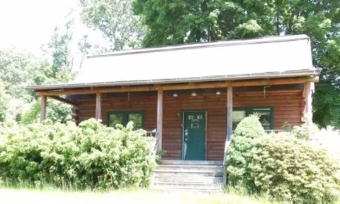 28 Huntington St, Stonington, CT 06379