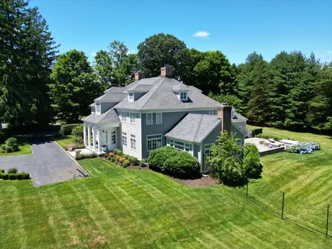 40 Kellogg Hill Rd, Weston, CT 06883
