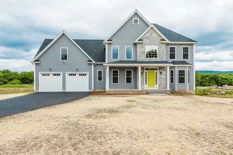 367 Hillstown Rd, Manchester, CT 06040