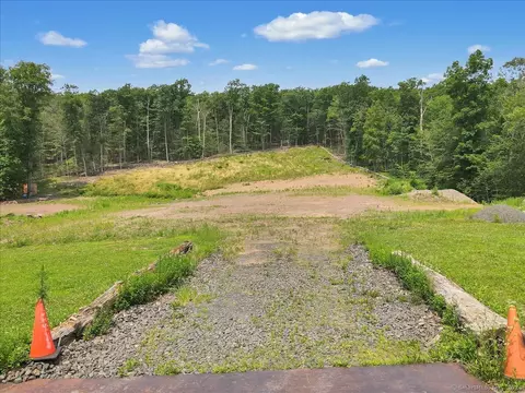 monarca drive LOT 2, Middletown, CT 06457