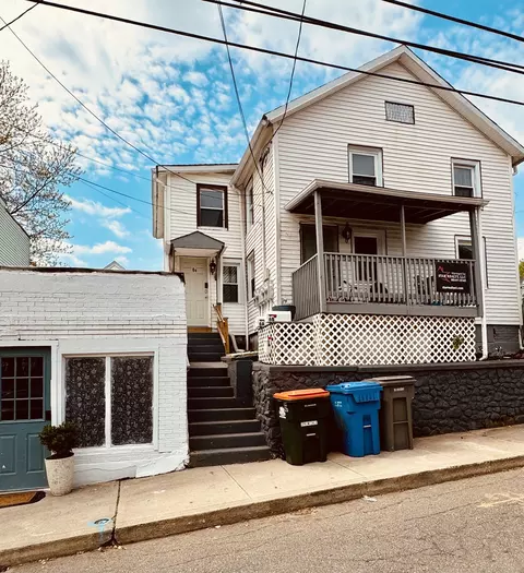 6 Springdale Ave, Meriden, CT 06451