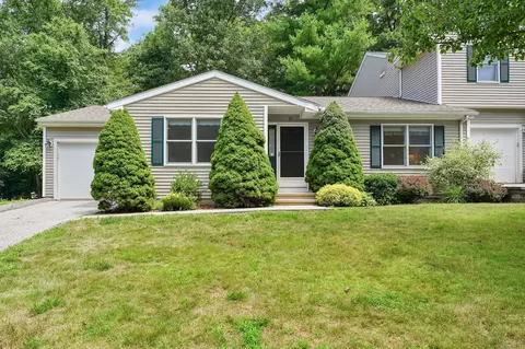 31 Apache Ln #31, Marlborough, CT 06447