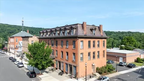 130 Main St #3C, Canton, CT 06019