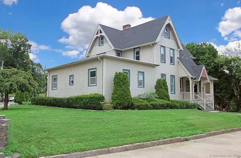 52 State St, Ansonia, CT 06401