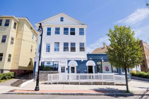 319-321 Broad St, New Britain, CT 06053