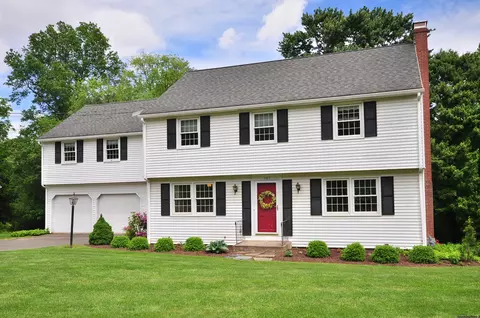 163 Dayl Dr, Berlin, CT 06037