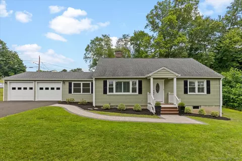 27 Sunset Hill Rd, Brookfield, CT 06804