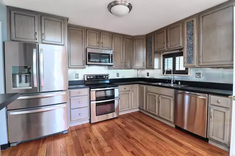 174 Rodney St, Waterbury, CT 06705