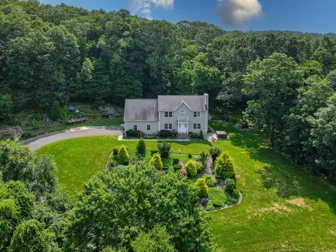 62 Seymour Homes For Sale & Seymour, CT Real Estate - Movoto