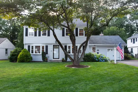 70 Hartwell Rd, West Hartford, CT 06117