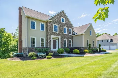 68 Garden Gate Gate, Farmington, CT 06032