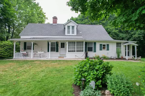 90 Cutler St, Watertown, CT 06795