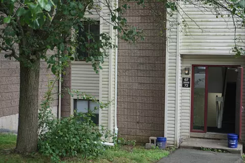 69 Burgundy Hill Ln #69, Middletown, CT 06457