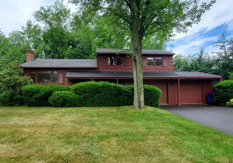 67 Brentmoor Rd, East Hartford, CT 06118