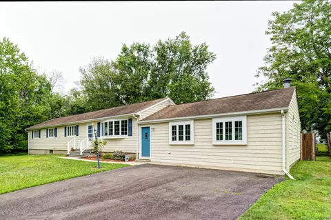 16 Drexel Rd, Milford, CT 06460
