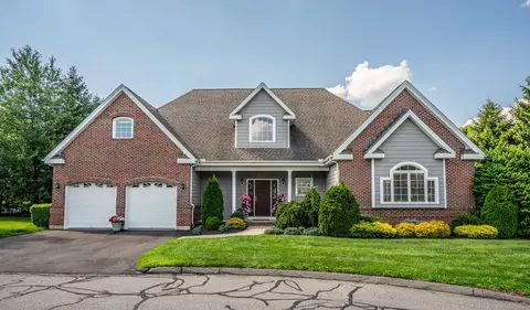 5 Wyeth Dr #5, Bloomfield, CT 06002