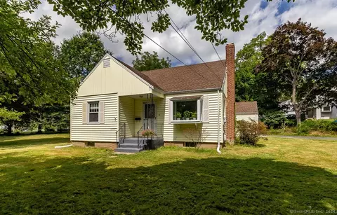 10 Fisk Dr, Newington, CT 06111