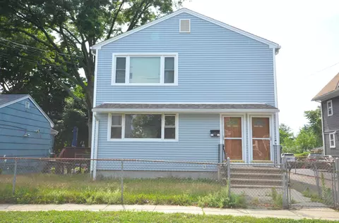 105-107 Clover St, Stratford, CT 06614