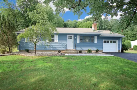 53 Parkview Dr, South Windsor, CT 06074