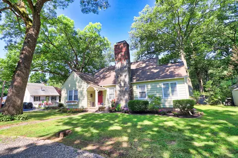 1 Mountain Park Ave, Waterbury, CT 06708