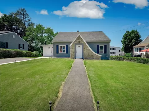 32 Donahue St, Waterbury, CT 06706