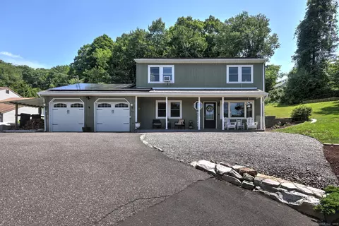 319 Allerton Rd, Naugatuck, CT 06770