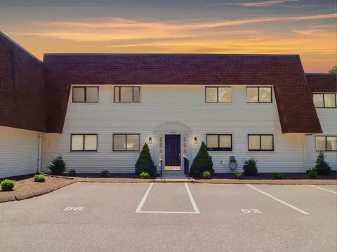 96 Hulls Hwy #96, Southport, CT 06890