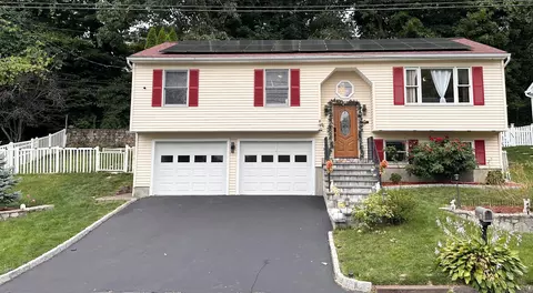 23 Danna Marie Dr, Waterbury, CT 06708