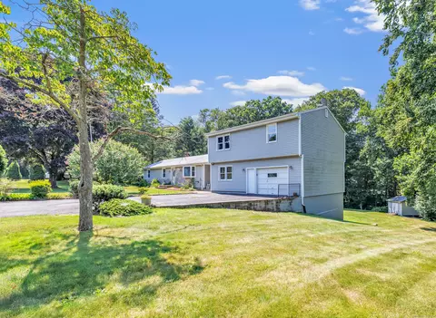 12 Andrew Dr, Shelton, CT 06484