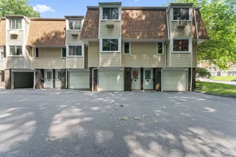 87 Chestnut St #E, Bethel, CT 06801