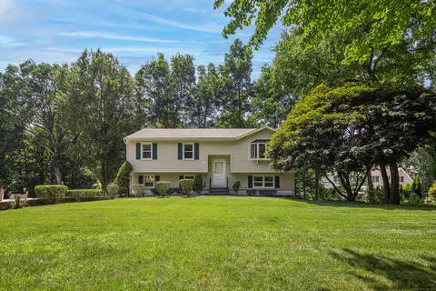 38 Wilkes Rd, Danbury, CT 06811