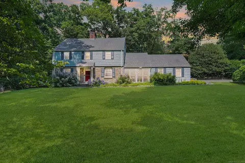 302 Vine Rd, Stamford, CT 06905