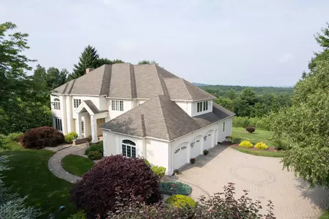 75 Colton Rd, Glastonbury, CT 06033