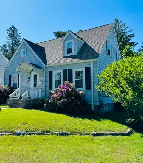 246 Gardner Ave, New London, CT 06320