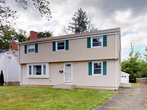81 Shadow Ln, West Hartford, CT 06110