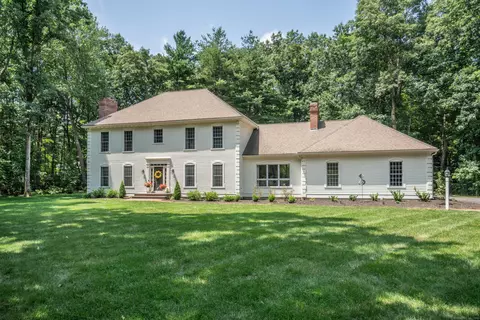 17 Salisbury Way, Farmington, CT 06032