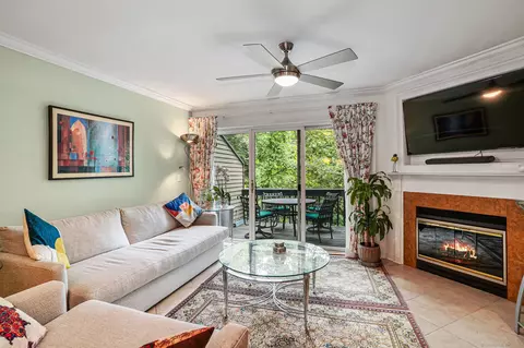 15 Perry Ave #C3, Norwalk, CT 06850