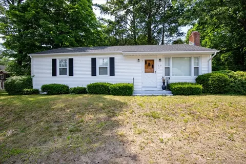 30 Mcdermott Ave, Willimantic, CT 06226
