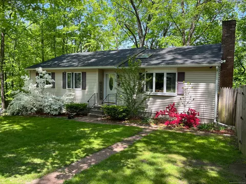 2111 South St, Coventry, CT 06238