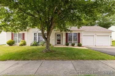 4 Cypress Way, Waterford, CT 06385