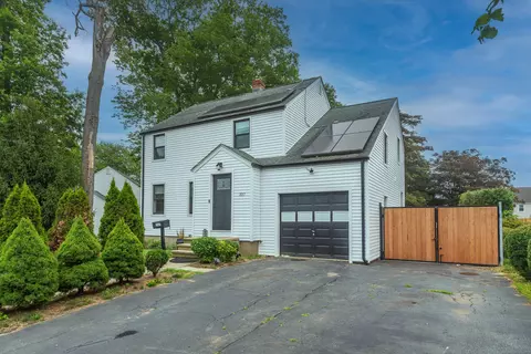 337 Reeds Ln, Stratford, CT 06614
